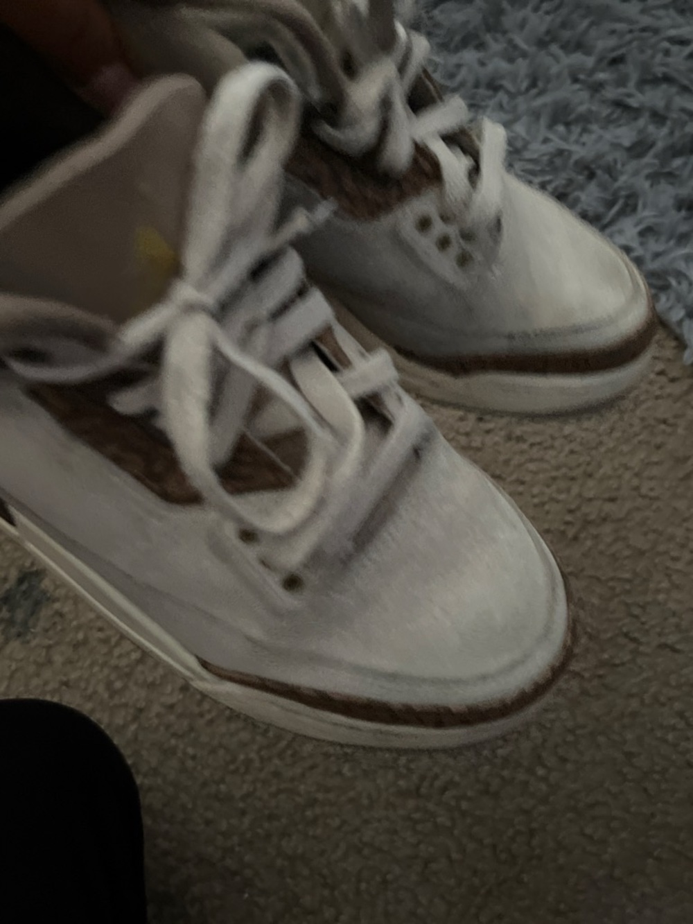 Diamond Supply Co. Low-Top Sneakers in White and Brown